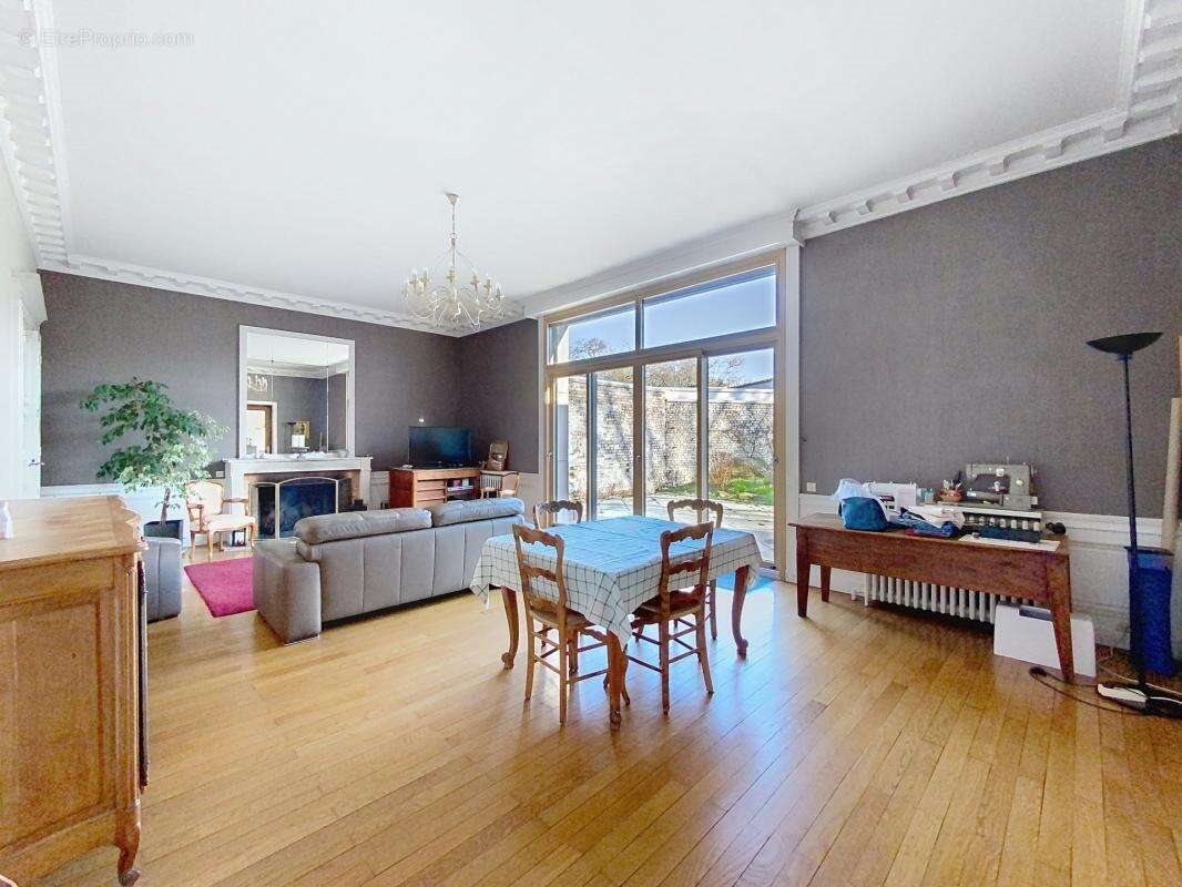 Maison à vendre, 400m², Armentières