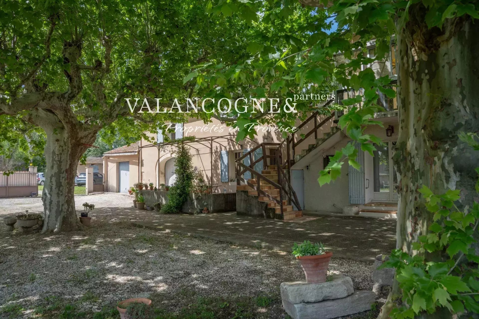 Maison à vendre, 528m², Eyragues
