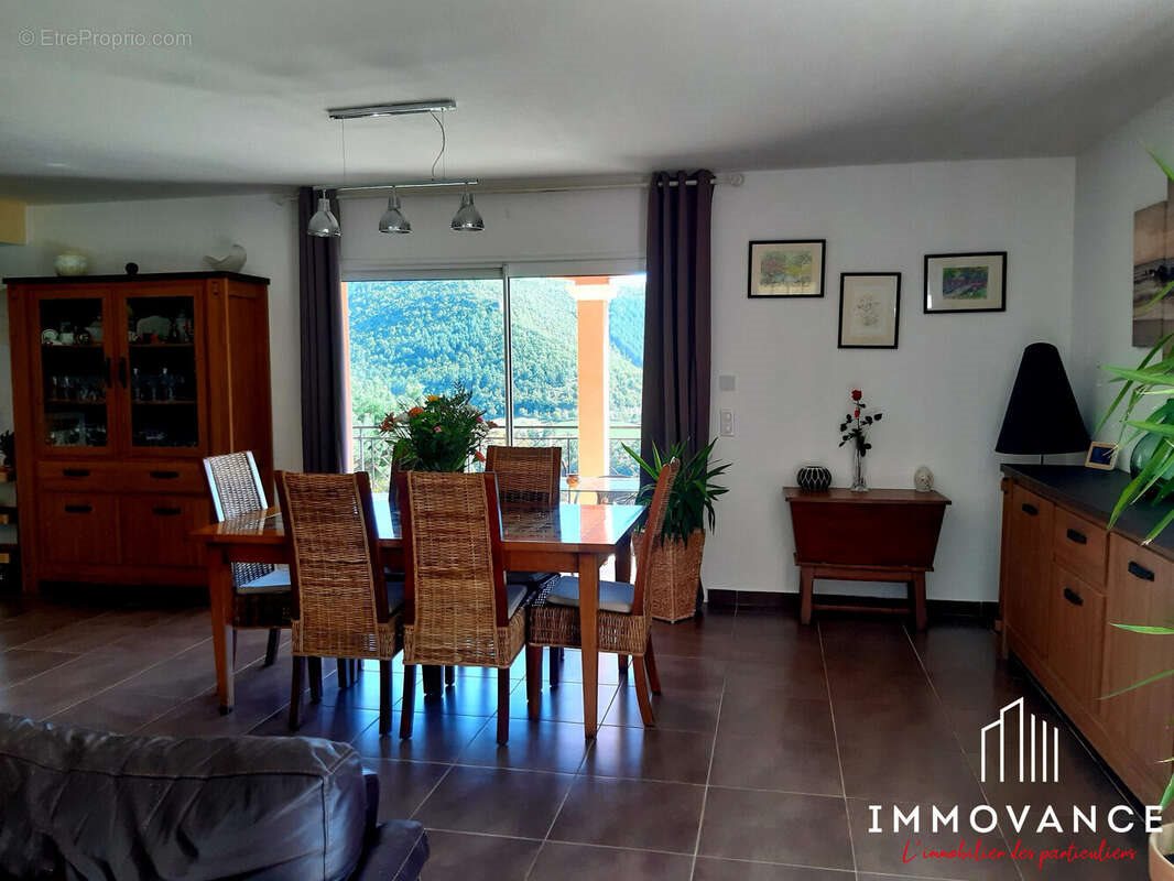 Maison à vendre, 195m², Montjaux