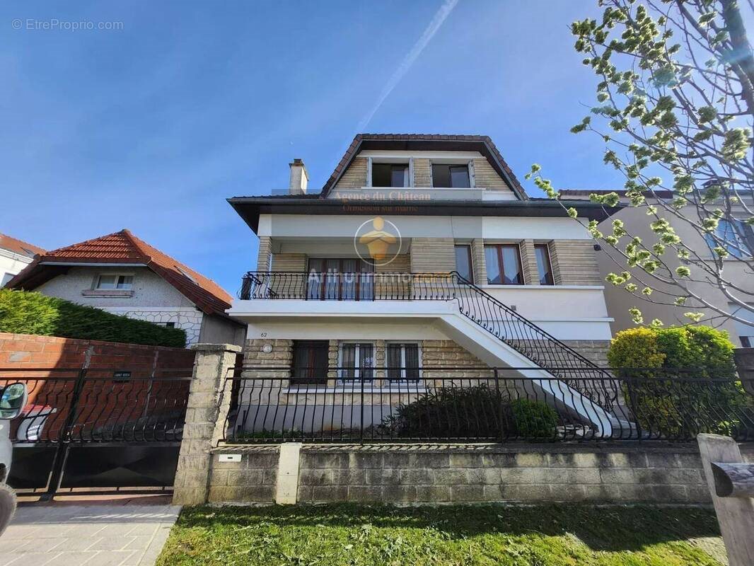 Maison à vendre, 242m², Ormesson-sur-Marne