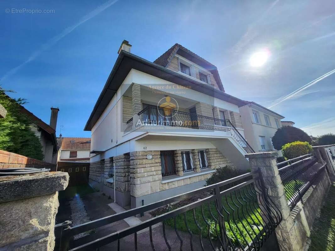 Maison à vendre, 242m², Ormesson-sur-Marne