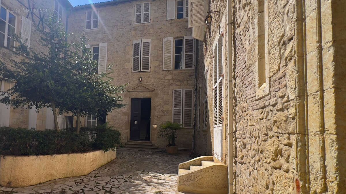 Appartement à vendre, 1100m², Auch