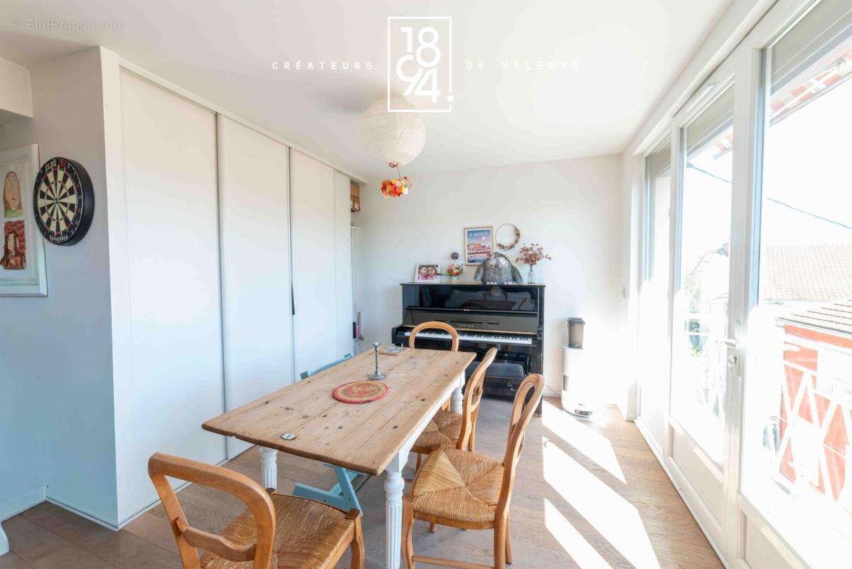 Appartement à vendre, 69m², Bourg-en-Bresse