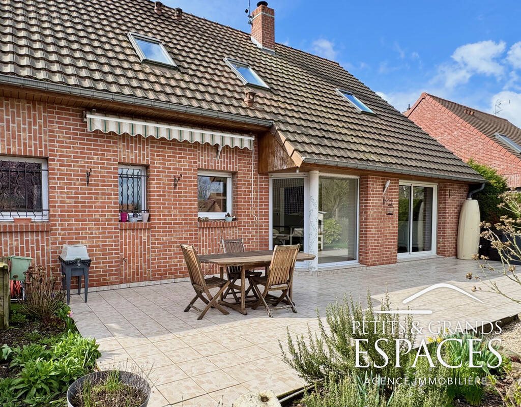 Maison à vendre, 173m², Famars