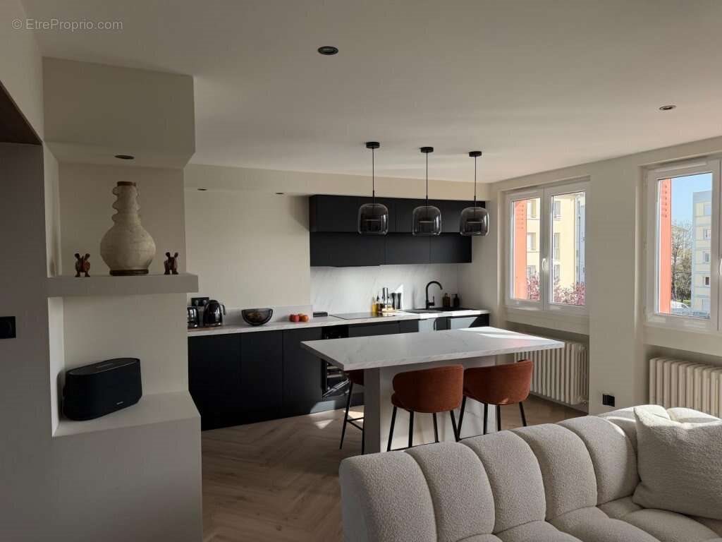 Appartement à vendre, 53m², Saint-Étienne