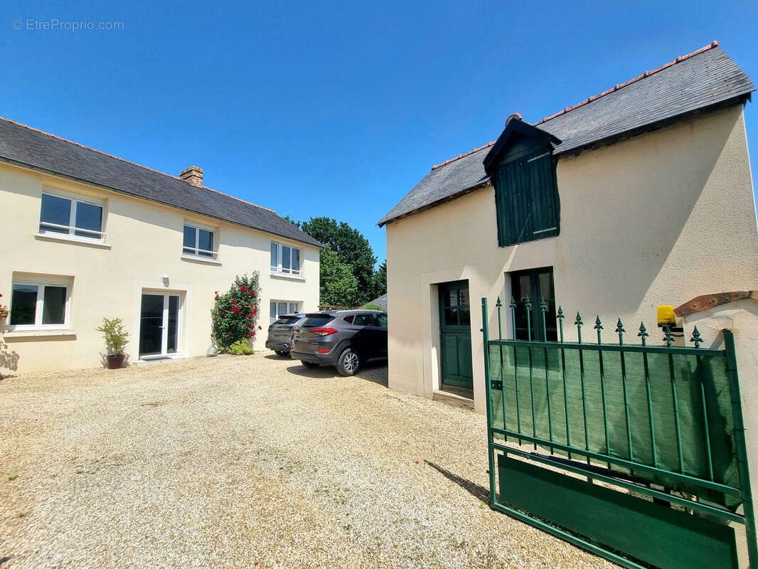 Maison à vendre, 143m², Saint-Erblon