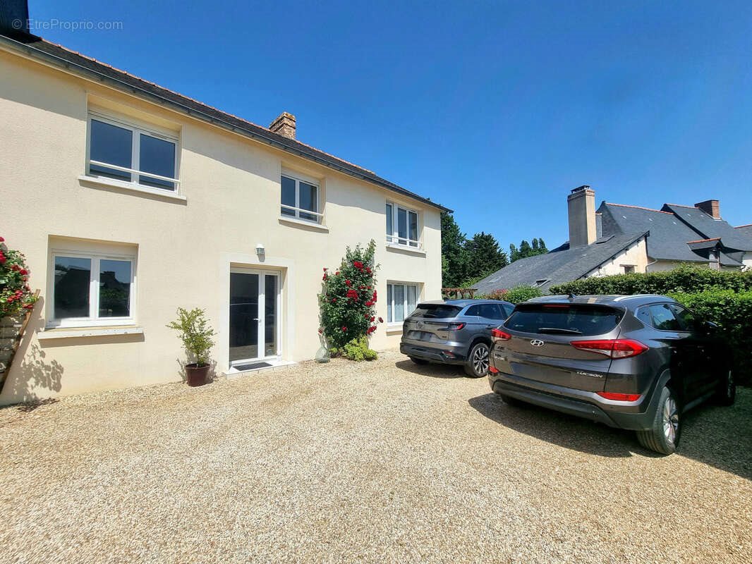 Maison à vendre, 143m², Saint-Erblon