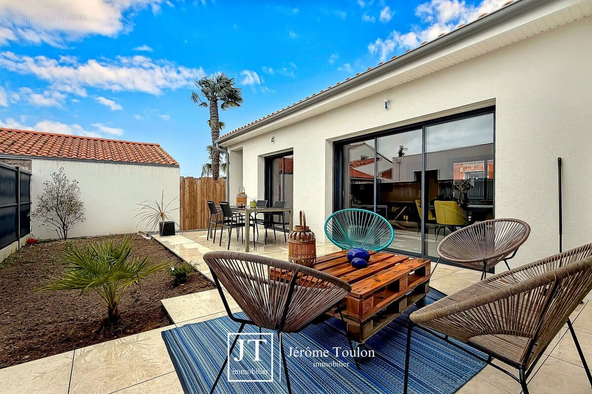 Maison à vendre, 116m², Saint-Palais-sur-Mer
