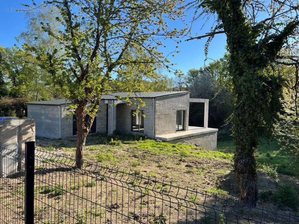 Maison à vendre, 120m², Saint-Gence
