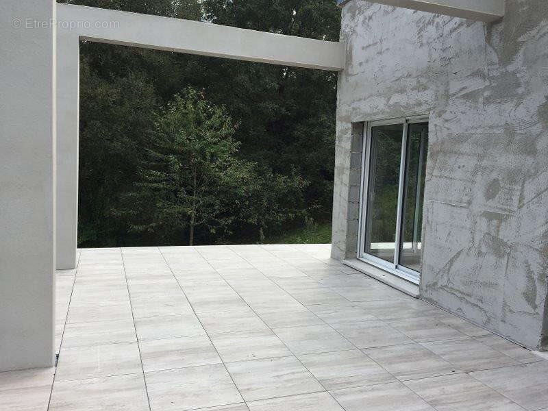 Maison à vendre, 120m², Saint-Gence