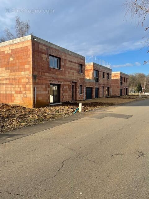 Maison à vendre, 113m², Hussigny-Godbrange