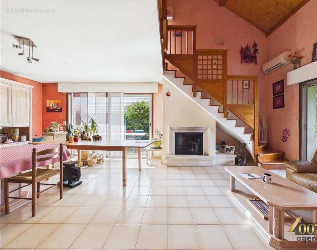 Maison à vendre, 153m², Gilly-sur-Isère