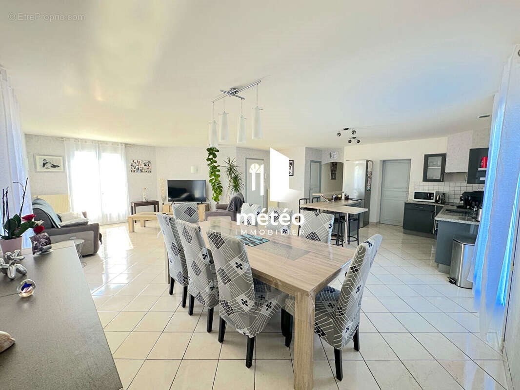 Maison à vendre, 139m², Luçon