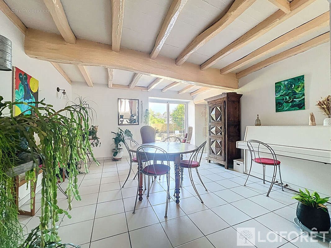 Maison à vendre, 178m², Mortagne-sur-Sèvre