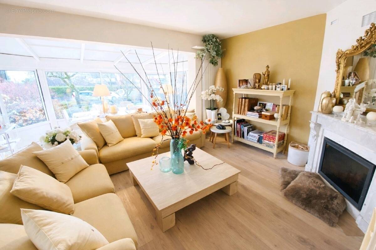 Maison à vendre, 91m², Ville-la-Grand