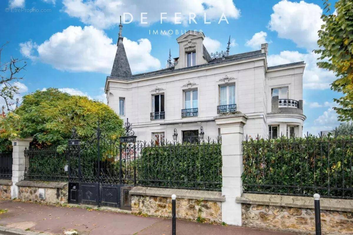 Appartement à vendre, 402m², Saint-Maur-des-Fossés