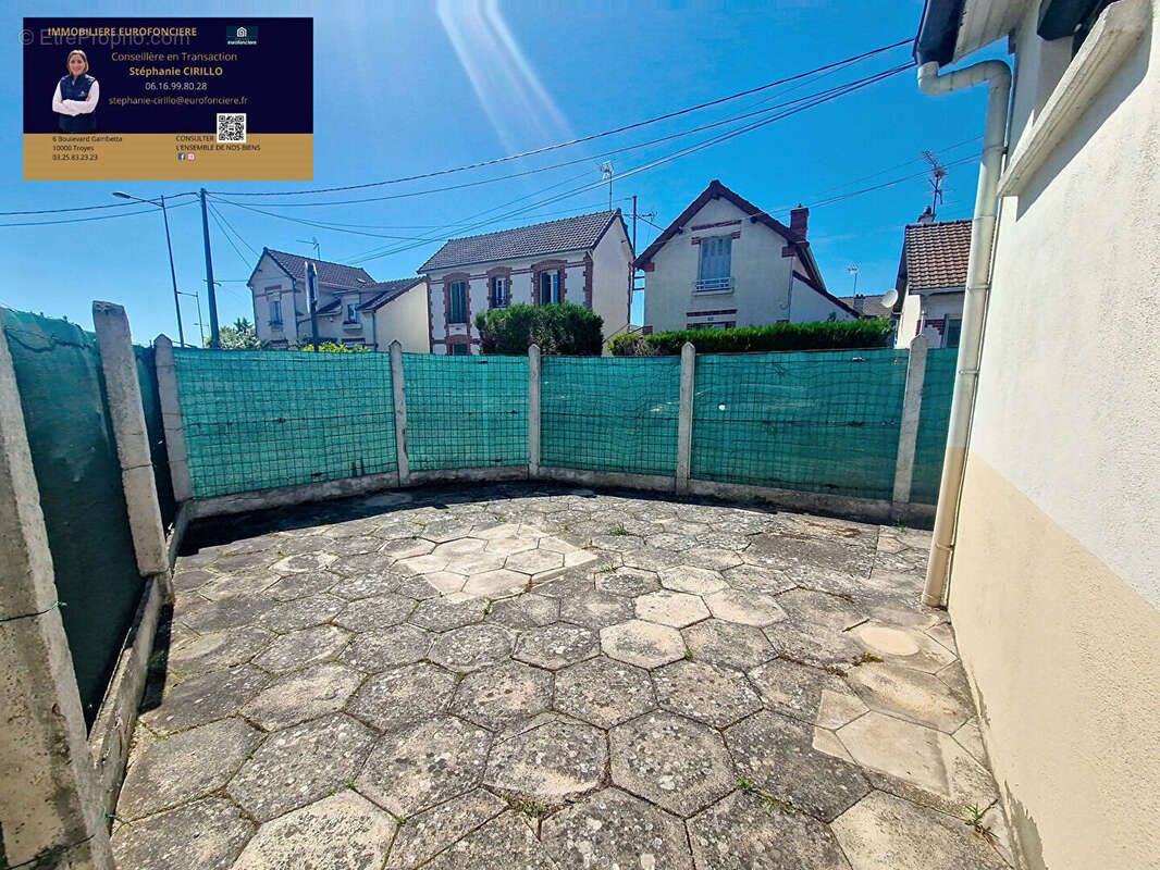Maison à vendre, 53m², Saint-André-les-Vergers