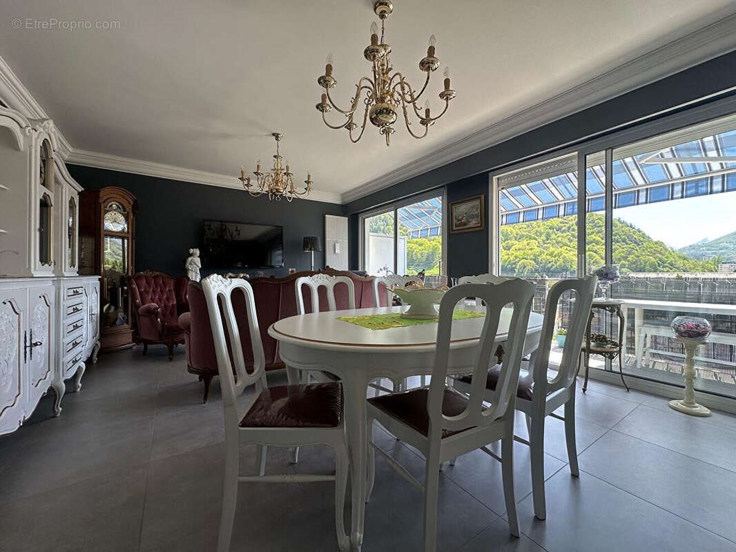 Appartement à vendre, 101m², Lourdes