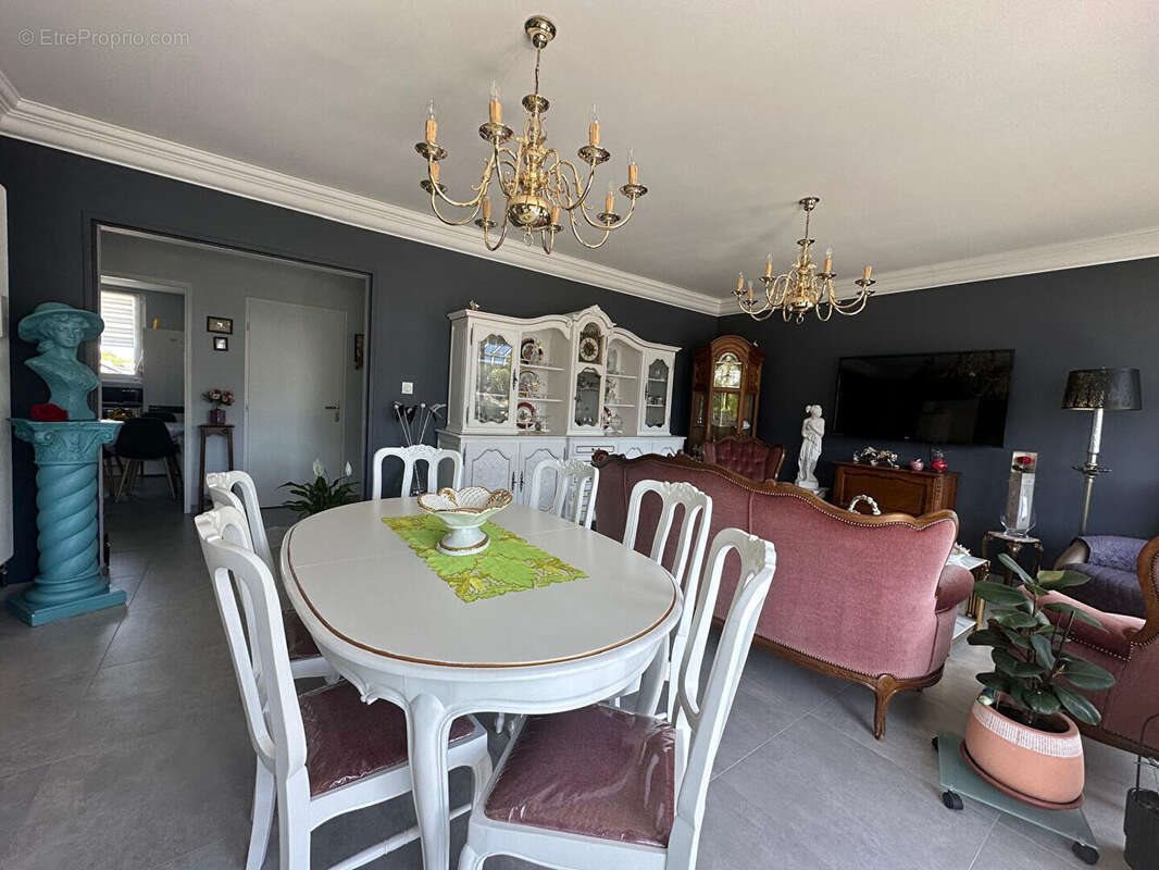 Appartement à vendre, 101m², Lourdes