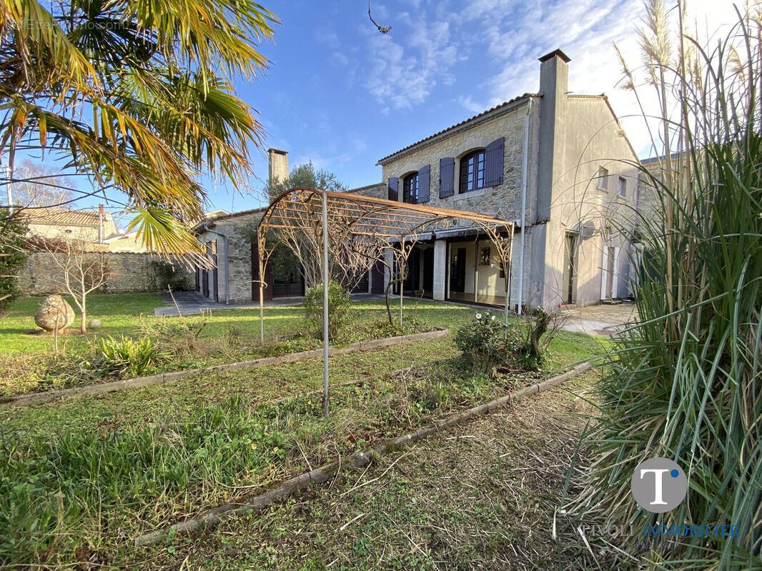 Maison à vendre, 215m², Lesparre-Médoc