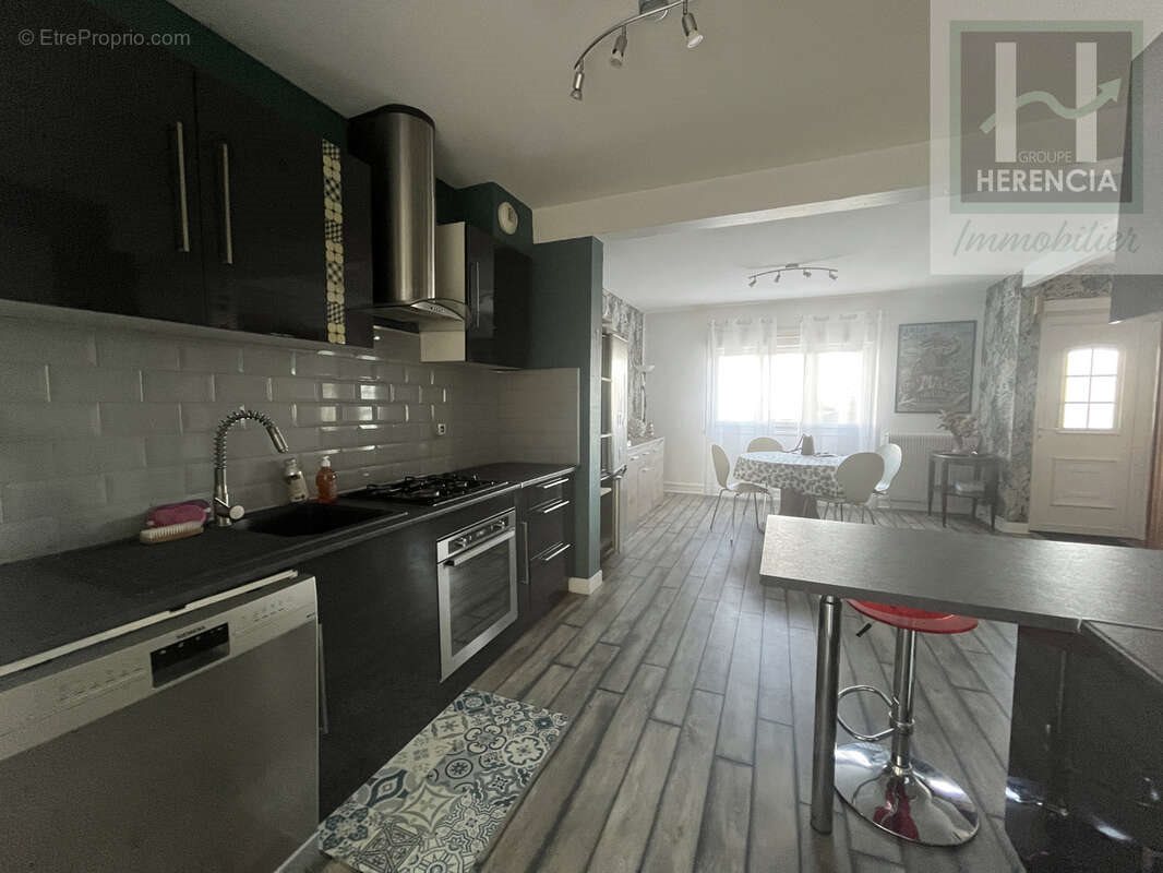 Maison à vendre, 95m², Angoulême