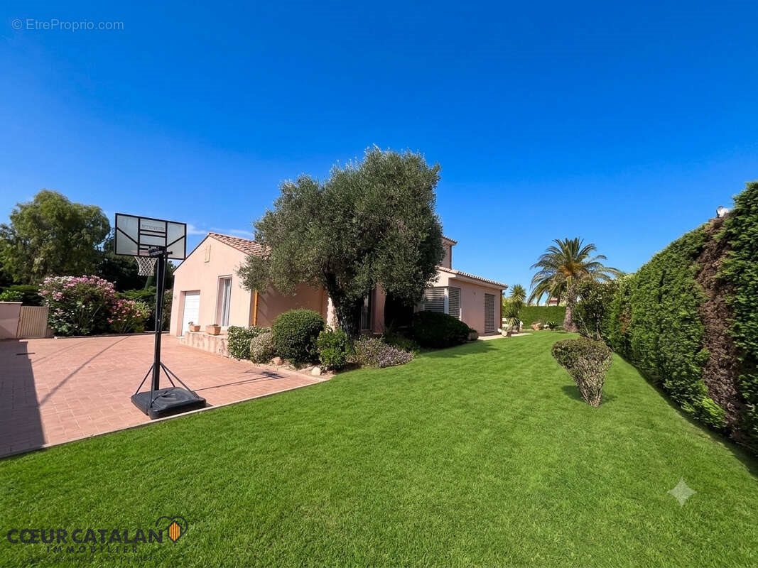 Maison à vendre, 280m², Toulouges