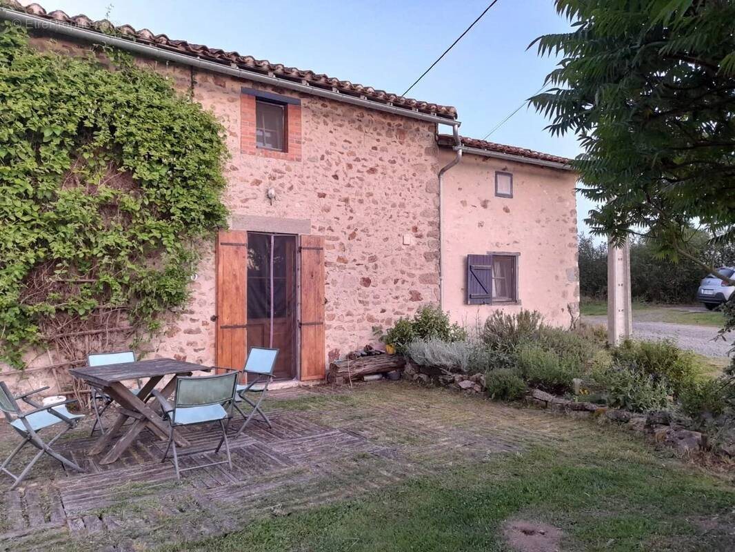 Maison à vendre, 105m², Lageon