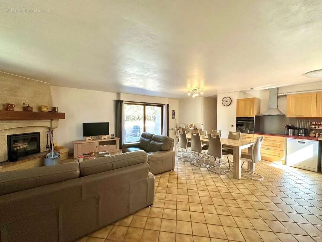 Maison à vendre, 103m², Moustey