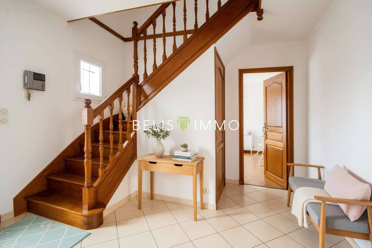 Maison à vendre, 150m², La Ville-aux-Dames
