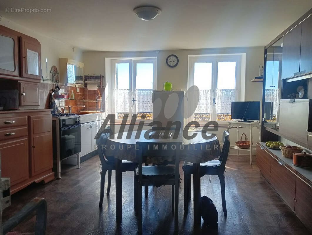 Maison à vendre, 135m², Saint-Loup-sur-Semouse