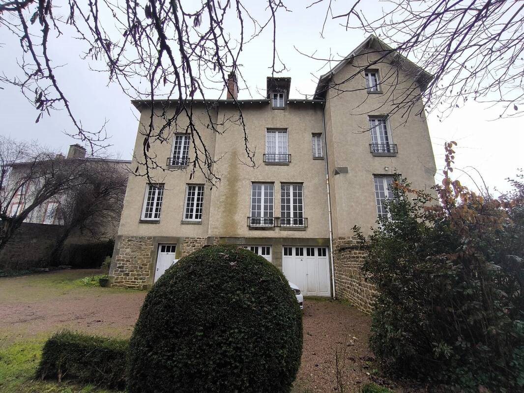 Maison à vendre, 344m², Aixe-sur-Vienne