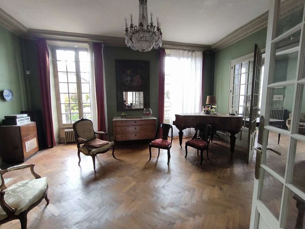 Maison à vendre, 344m², Aixe-sur-Vienne