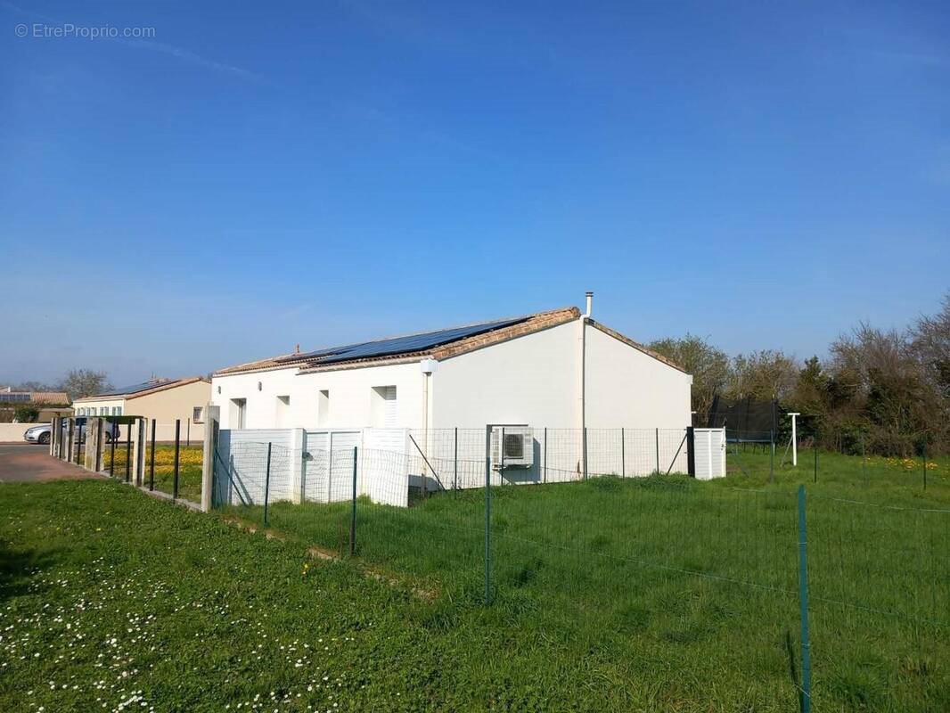 Maison à vendre, 128m², Moreilles