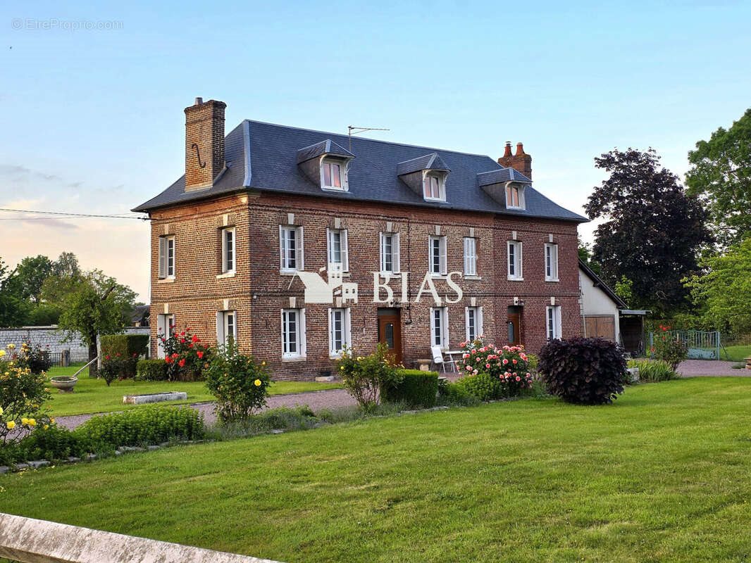 Maison à vendre, 162m², Jumièges