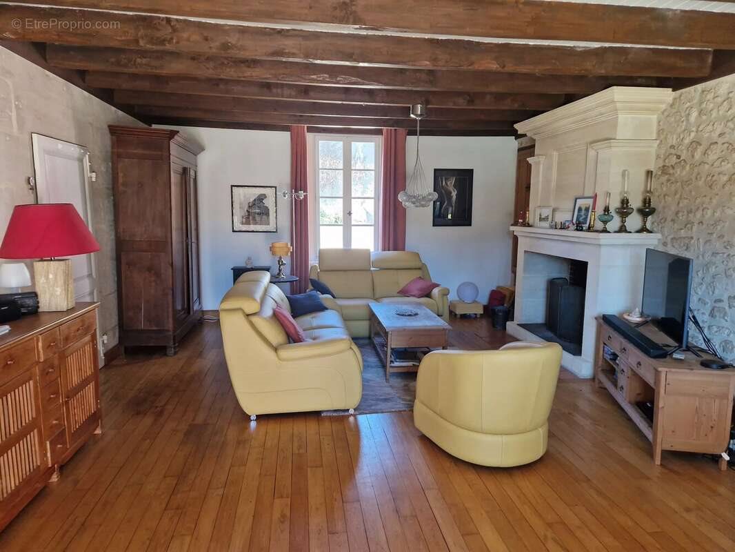 Maison à vendre, 190m², Aubeterre-sur-Dronne