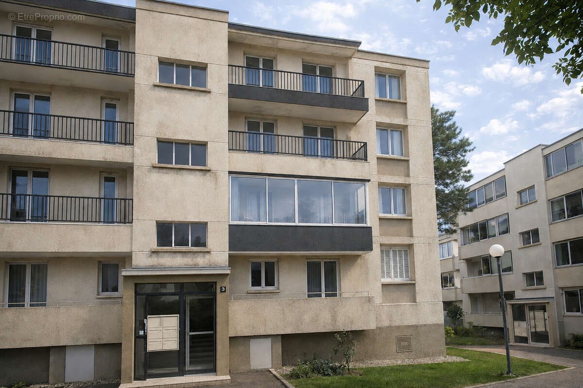 Appartement à vendre, 61m², Bobigny