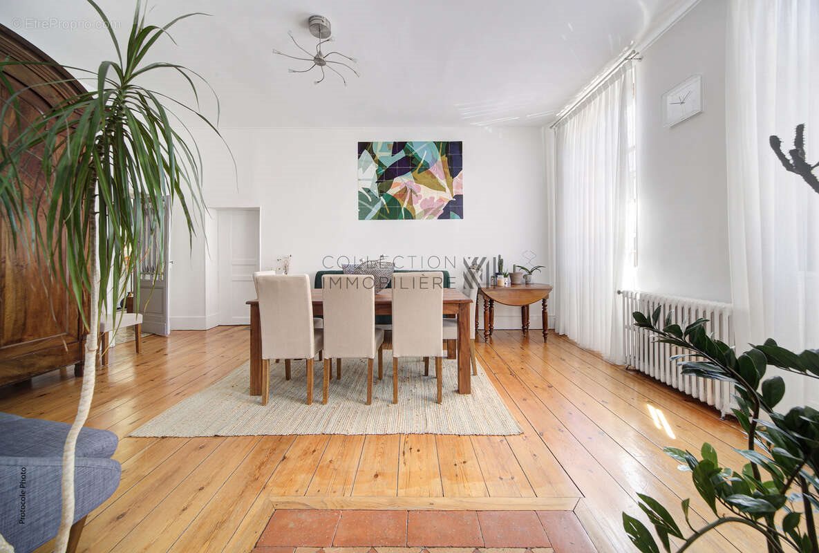 Maison à vendre, 241m², Grenade