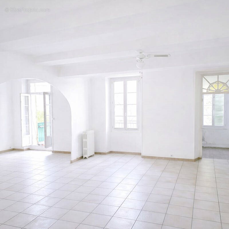 Maison à vendre, 176m², Barjols