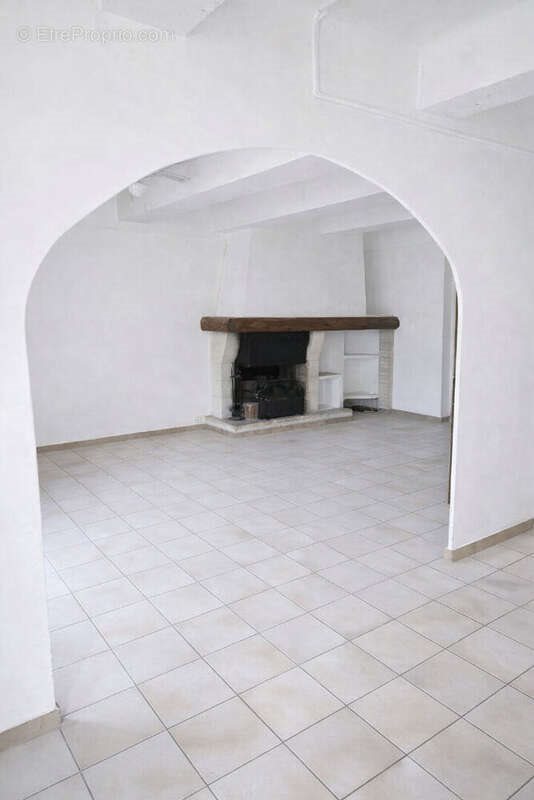 Maison à vendre, 176m², Barjols