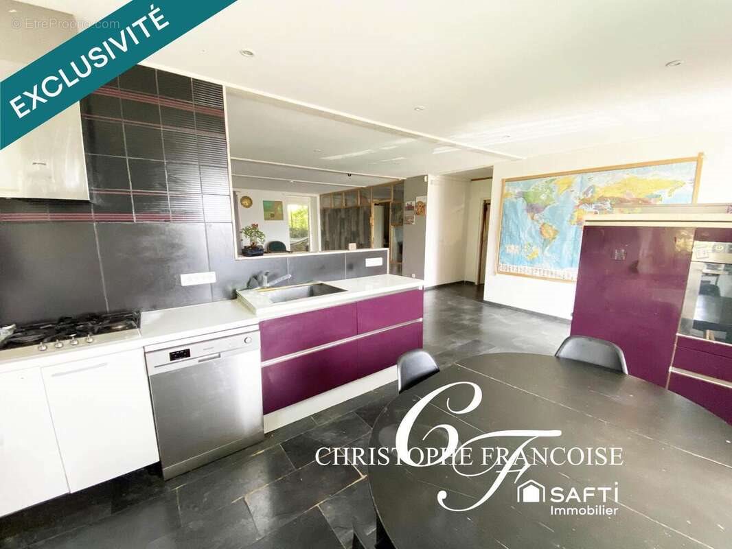 Maison à vendre, 210m², Challonges
