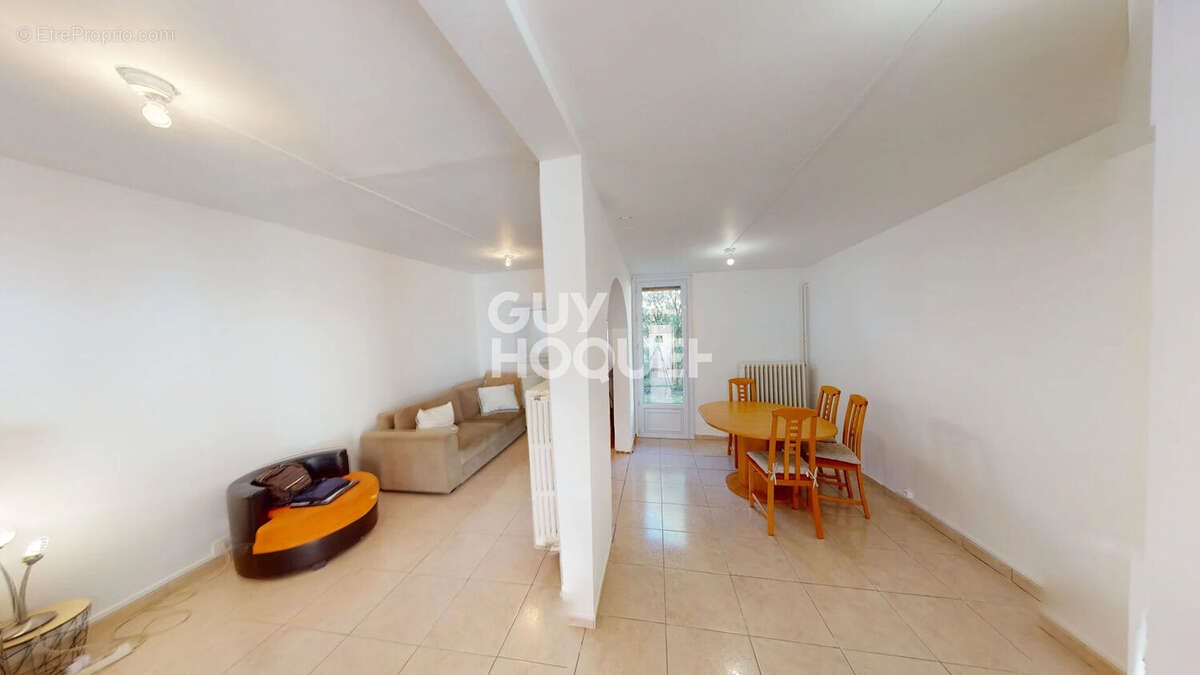 Maison à vendre, 94m², Mourenx