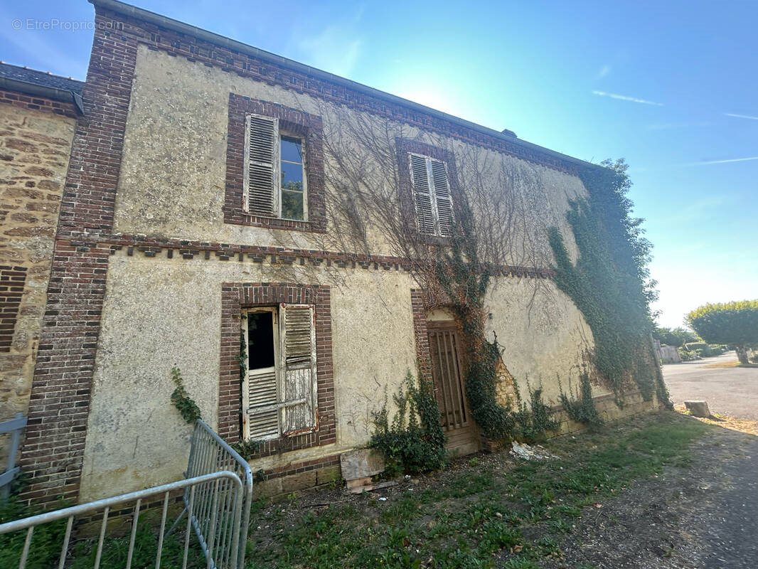 Maison à vendre, 130m², Moulins-la-Marche
