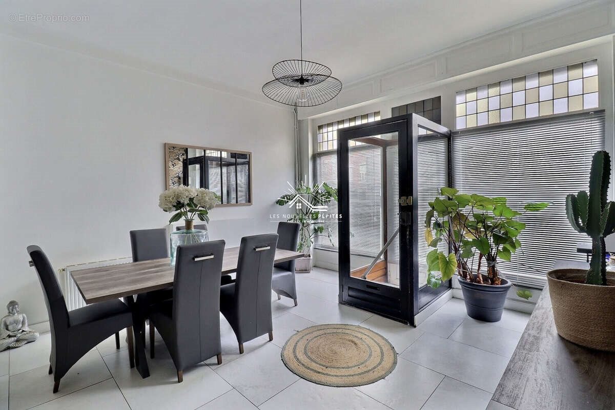 Maison à vendre, 178m², Loos