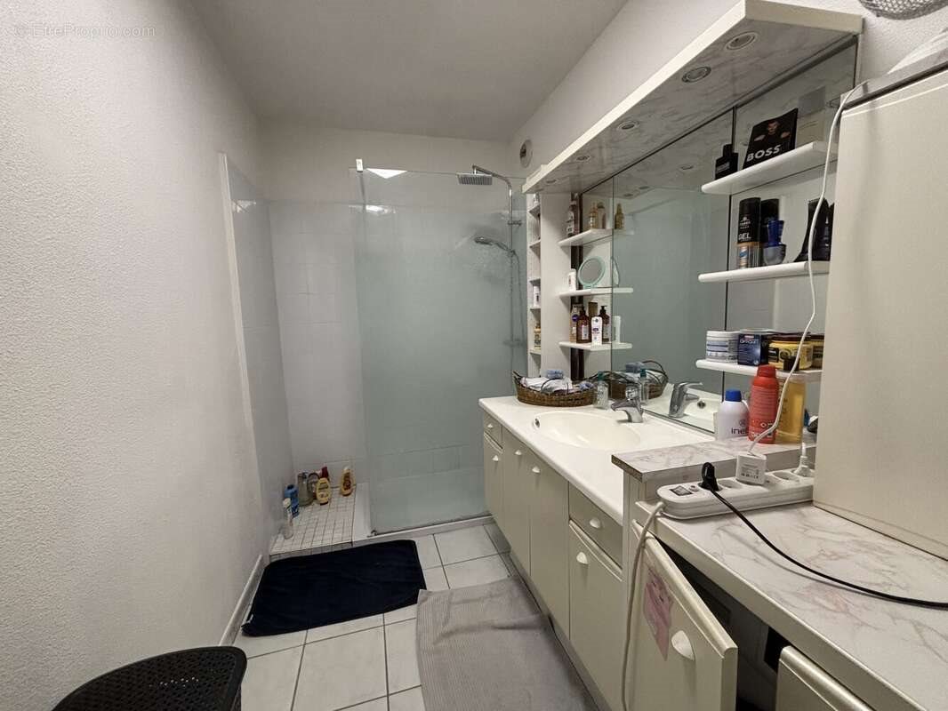 Appartement à vendre, 68m², Aubenas