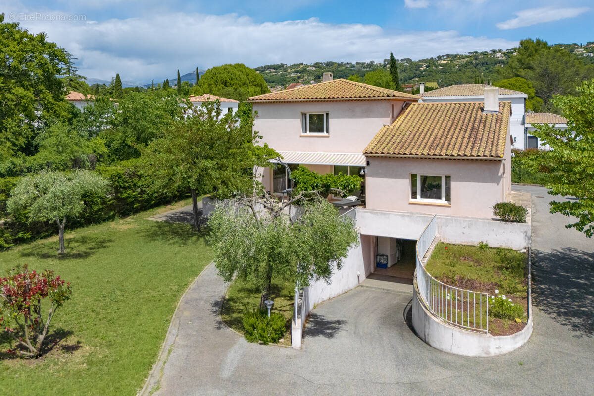Maison à vendre, 174m², Mouans-Sartoux