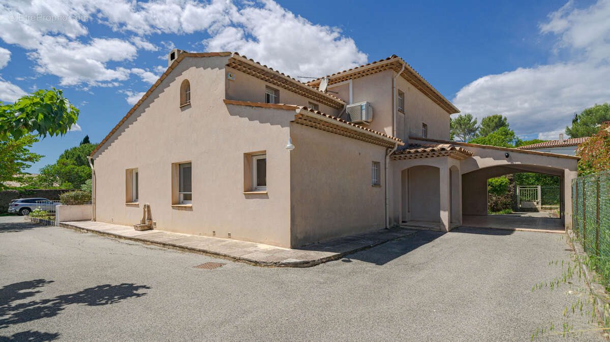 Maison à vendre, 174m², Mouans-Sartoux