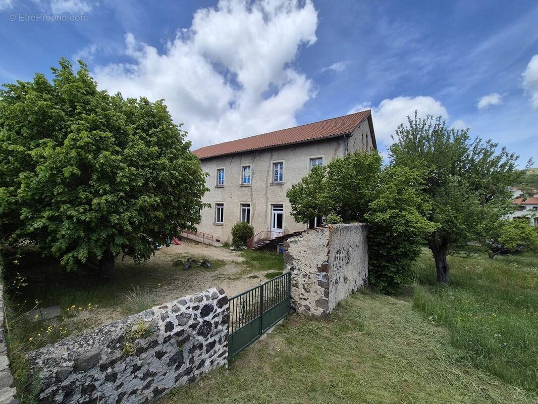 Maison à vendre, 600m², Laussonne