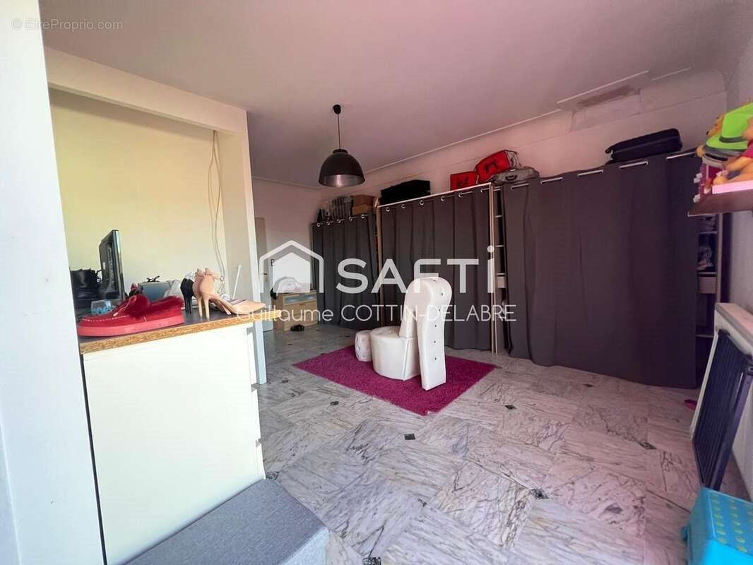 Maison à vendre, 242m², La Ville-Dieu-du-Temple