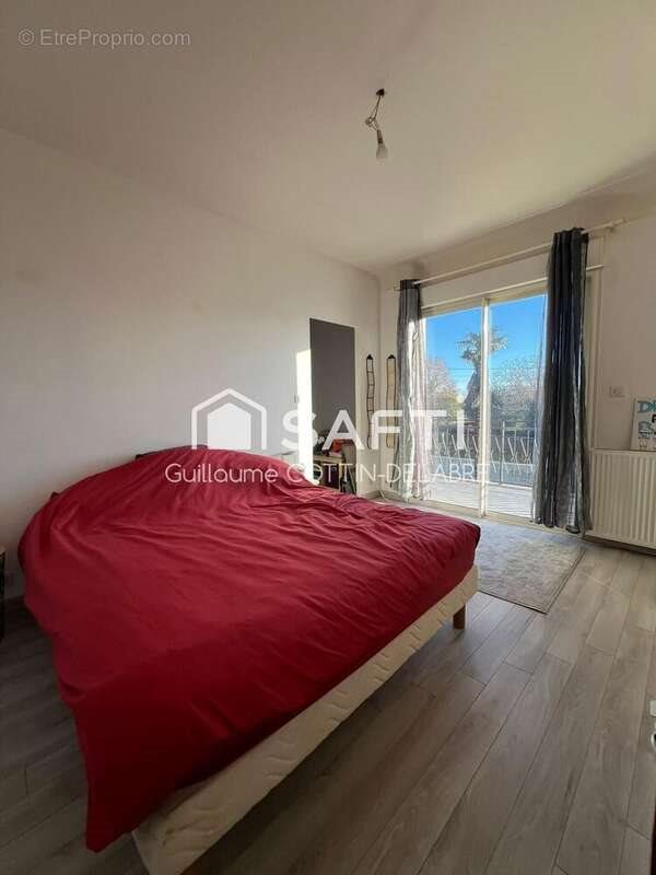 Maison à vendre, 242m², La Ville-Dieu-du-Temple