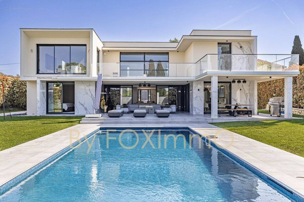 Maison à vendre, 350m², Biot